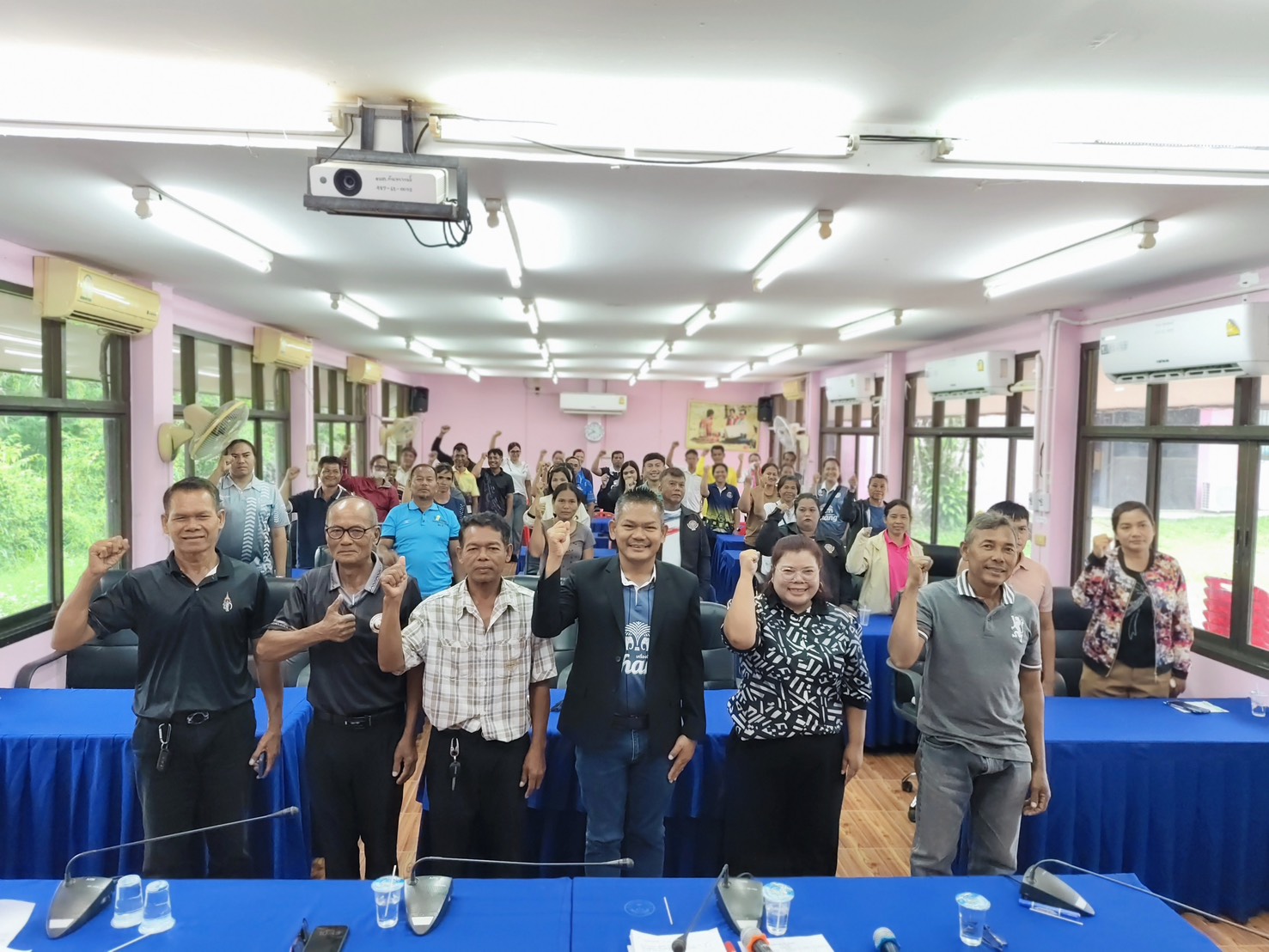 ✨ CDD KRASANG : GROWTH TEAM KRASANG PLUS ✨ 🤝 พช.กระสัง ขับเคลื่อนการคัดเลือก “ผู้นำ อช.” ตำบลกันทรารมย์ เสริมพลังผู้นำอาสา สู่การพัฒนาชุมชนเข้มแข็ง